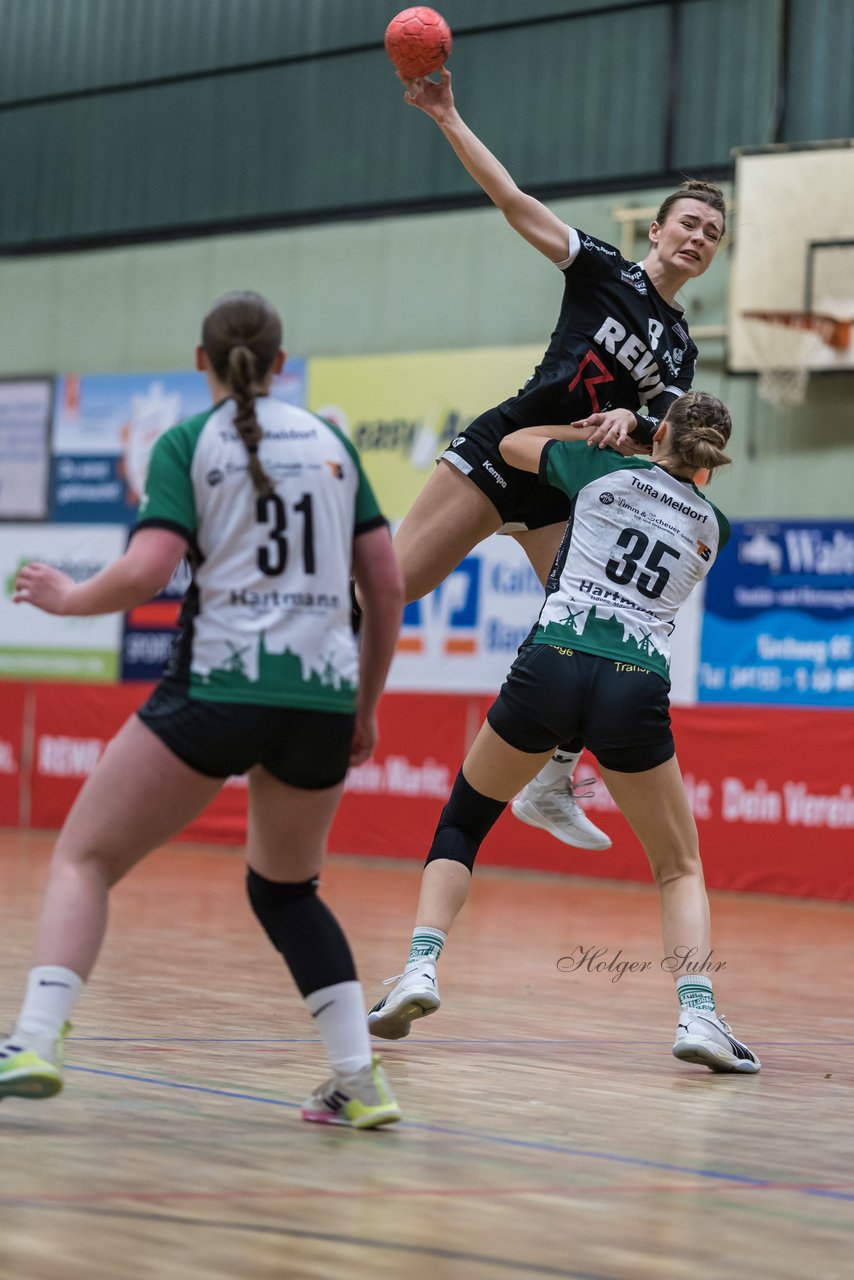 Bild 110 - wBJ SV Henstedt Ulzburg - TuRa Meldorf : Ergebnis: 22:38